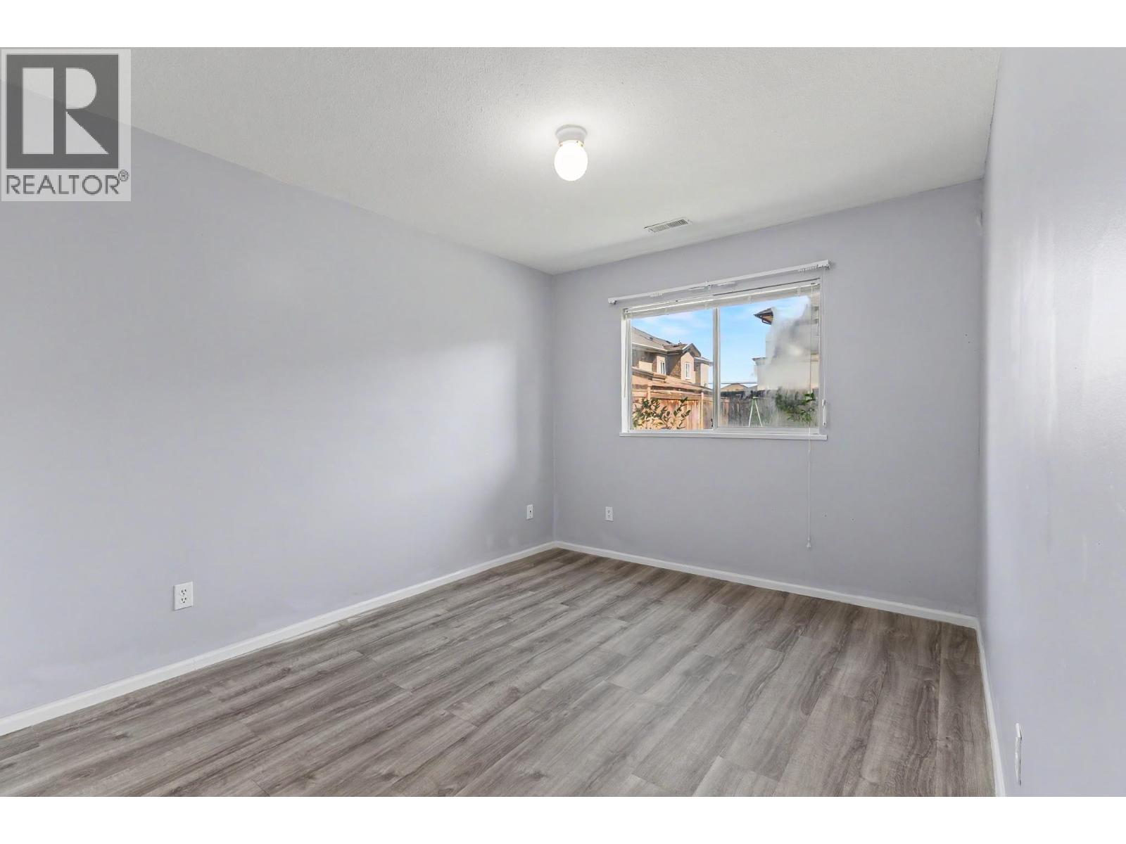 7622 17th Avenue, Burnaby, British Columbia V3N 1L7 - Photo 30 - R3145176