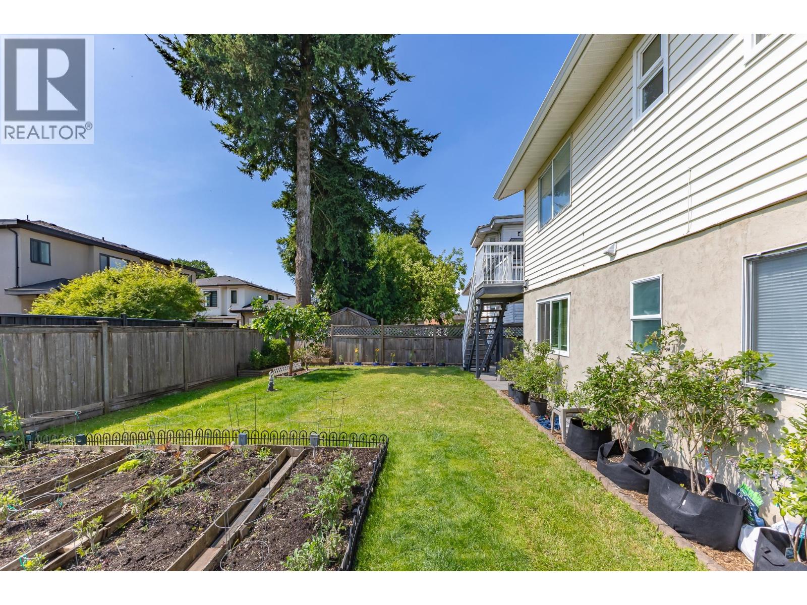 7622 17th Avenue, Burnaby, British Columbia V3N 1L7 - Photo 37 - R3145176