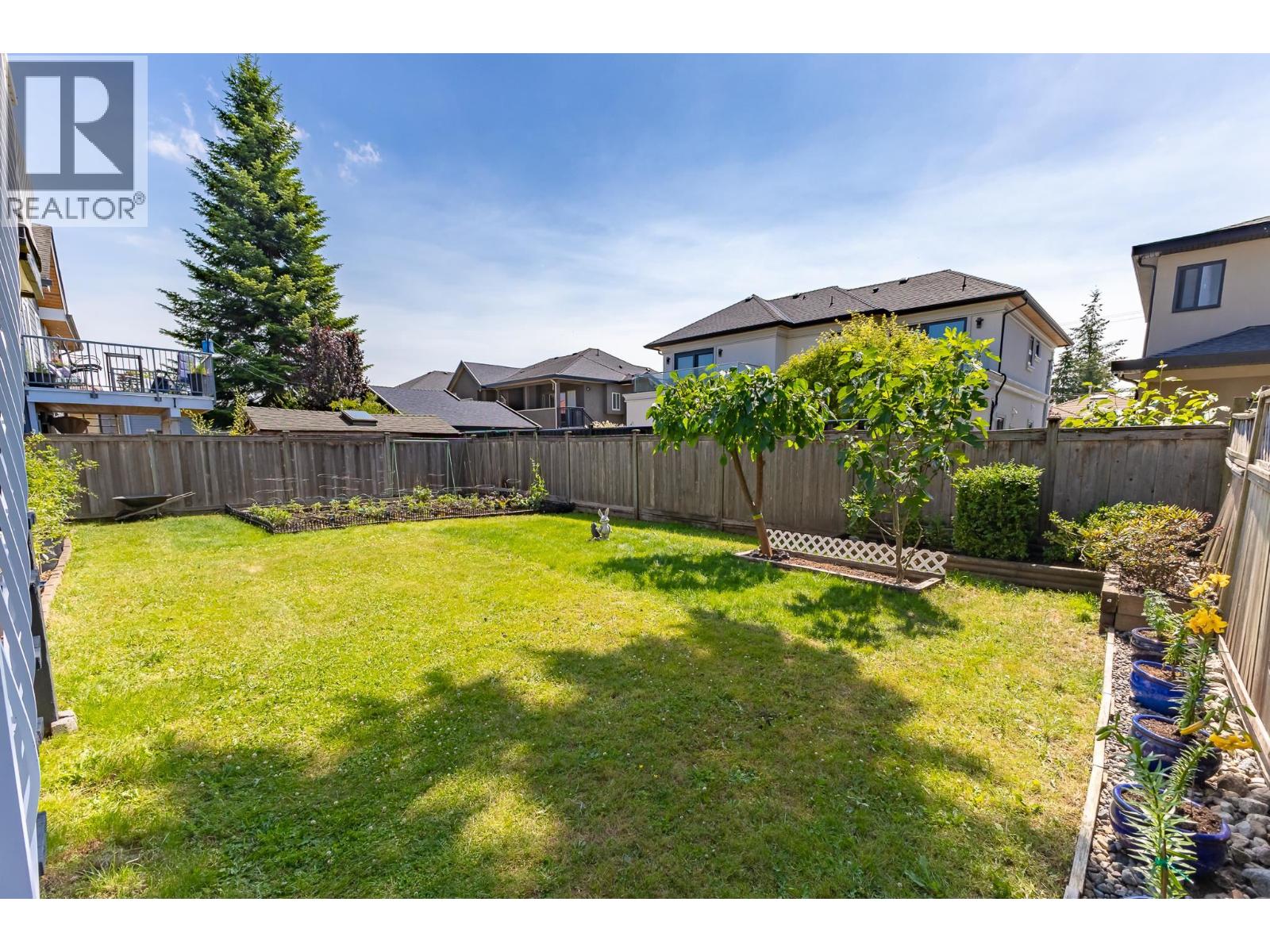 7622 17th Avenue, Burnaby, British Columbia V3N 1L7 - Photo 38 - R3145176