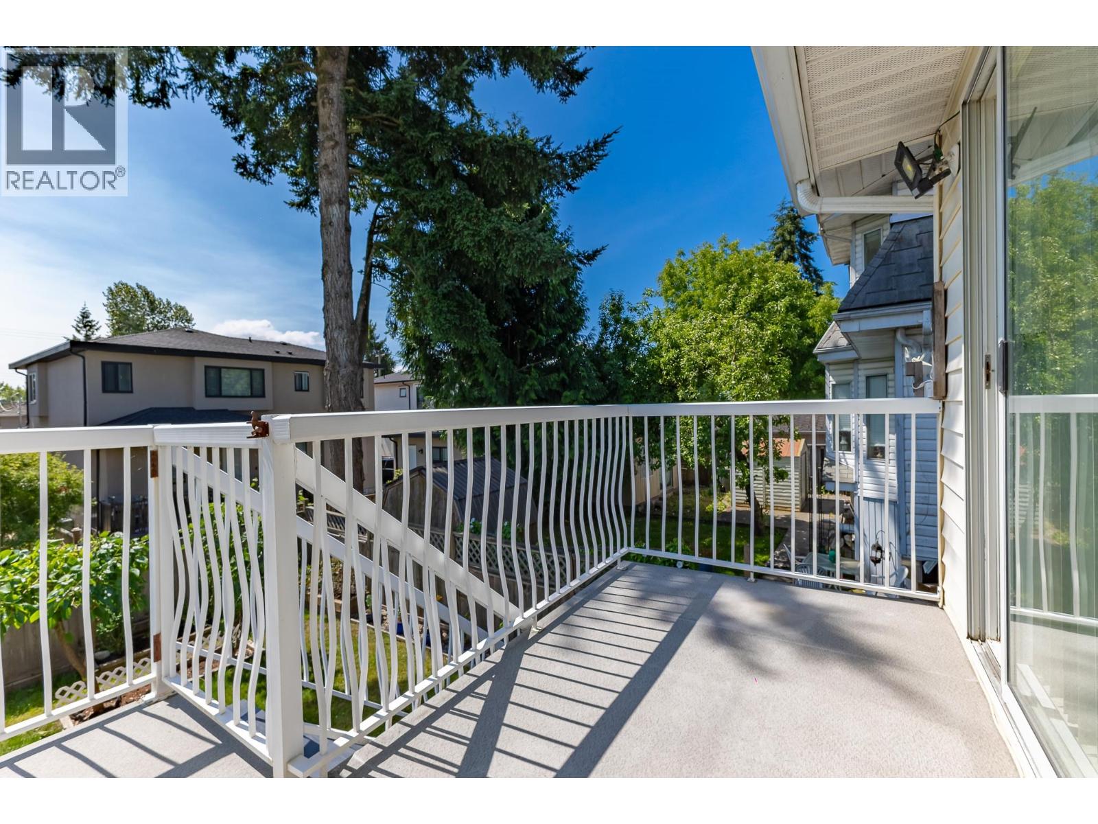 7622 17th Avenue, Burnaby, British Columbia V3N 1L7 - Photo 9 - R3145176