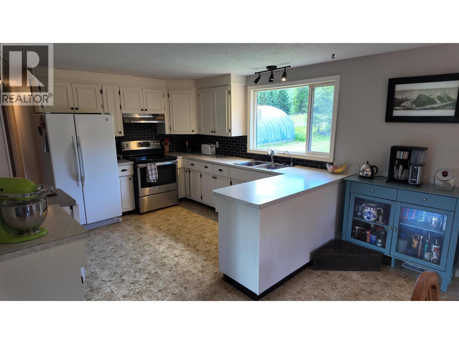 3190 Morrison Road, Valemount, British Columbia  V0E 2Z0 - Photo 6 - R3143981