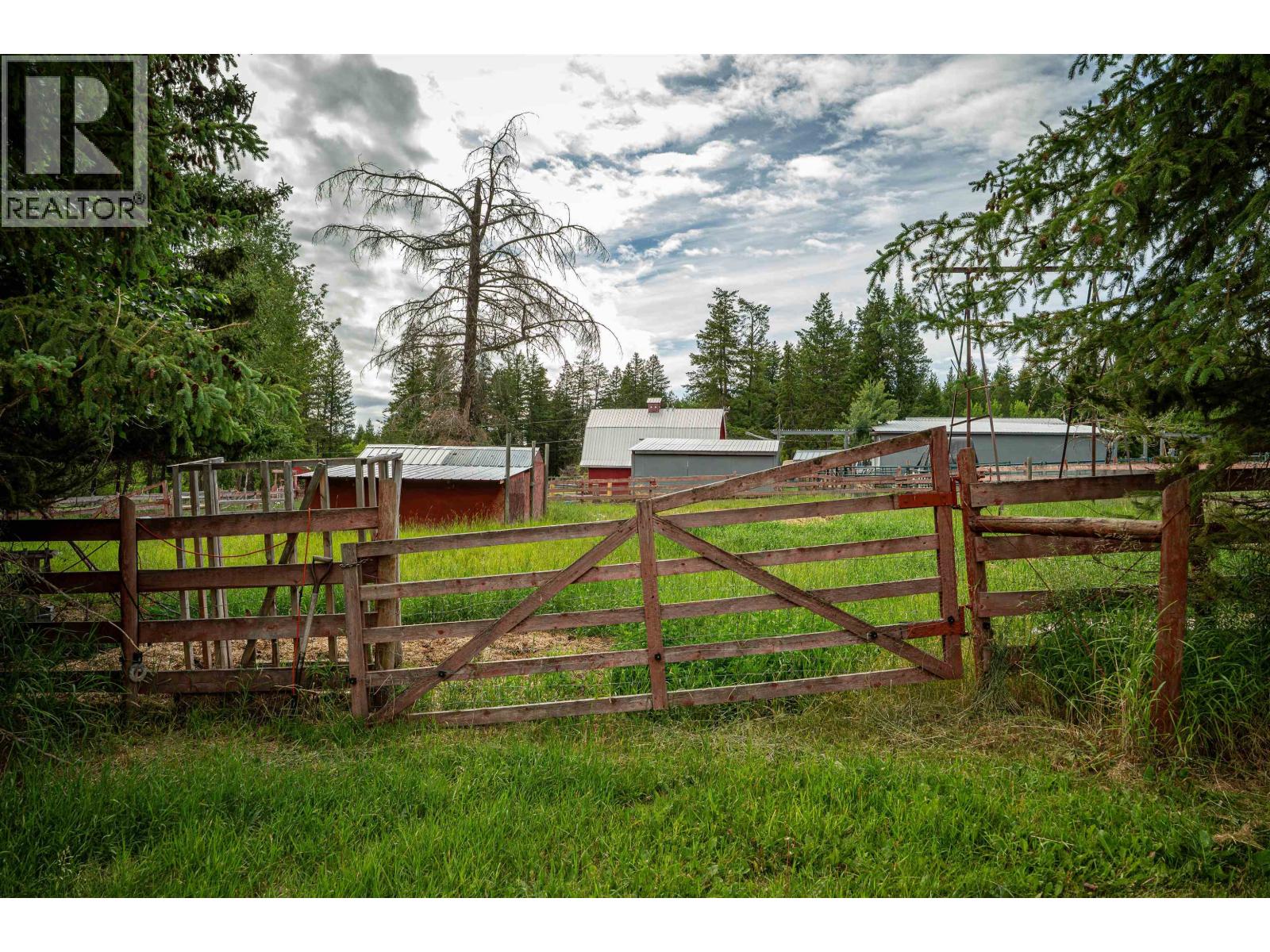 3054 Dog Creek Road, Williams Lake, British Columbia  V2G 4X2 - Photo 27 - R3145222