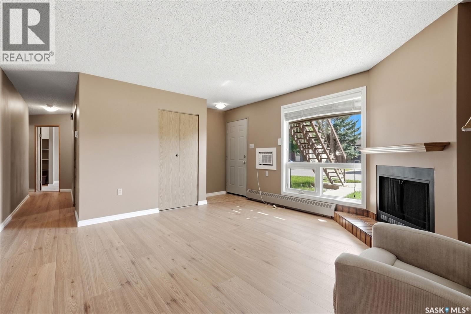 102 2921 Harding STREET, Regina, Saskatchewan