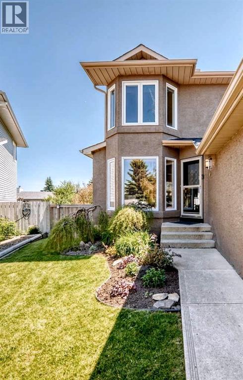 21 Shawbrooke Bay SW, Calgary, Alberta  T2Y 3A1 - Photo 5 - A2327387