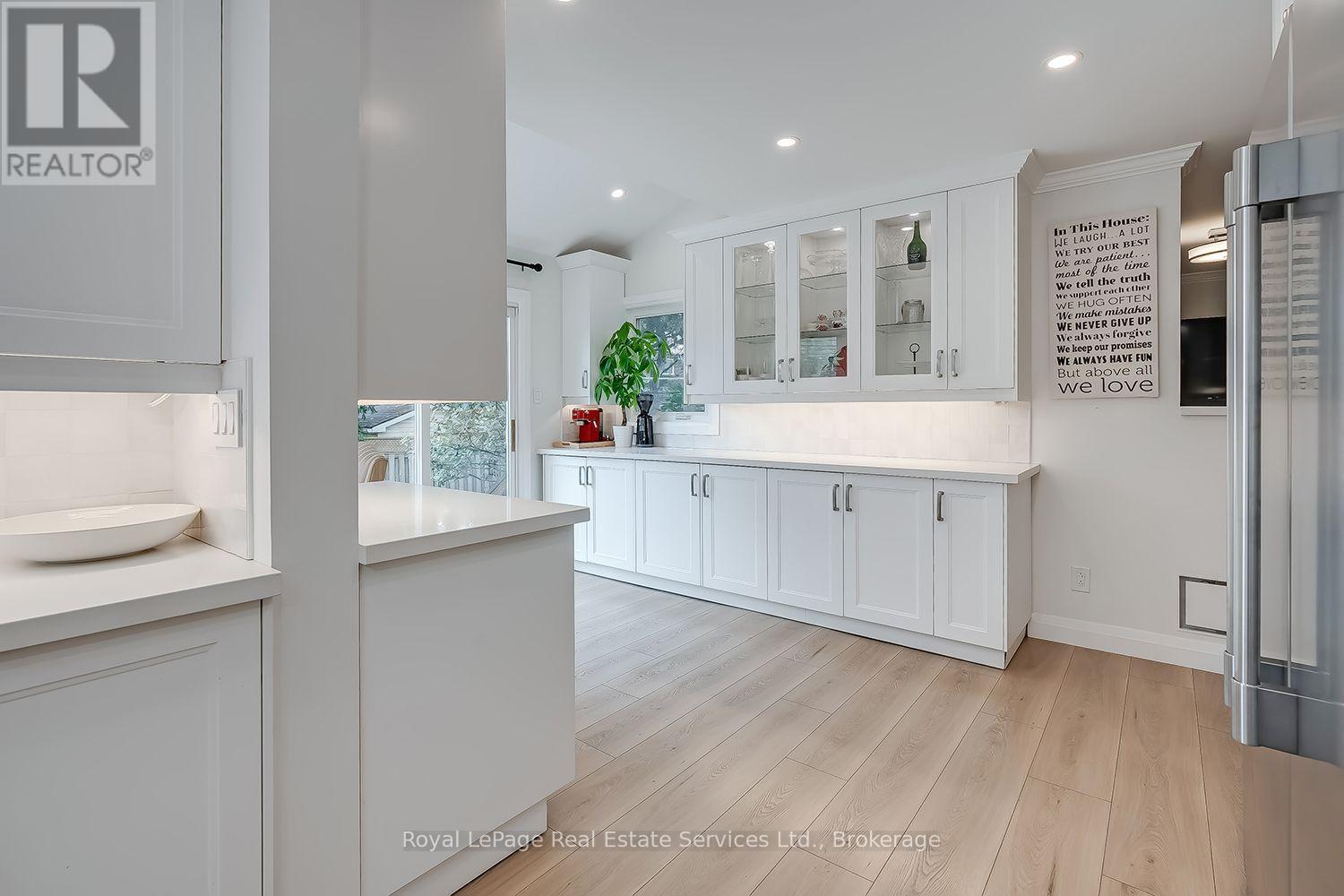 1484 Princeton Crescent, Oakville (Jc Joshua Creek), Ontario  L6H 4H3 - Photo 11 - W13551772