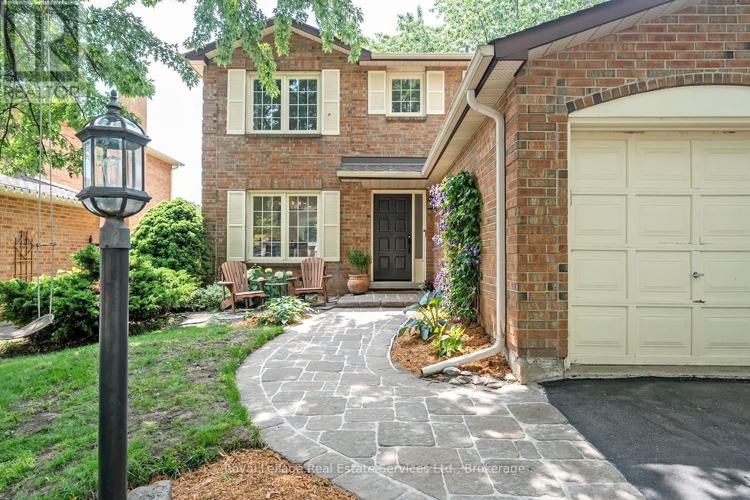 1484 Princeton Crescent, Oakville (Jc Joshua Creek), Ontario  L6H 4H3 - Photo 2 - W13551772