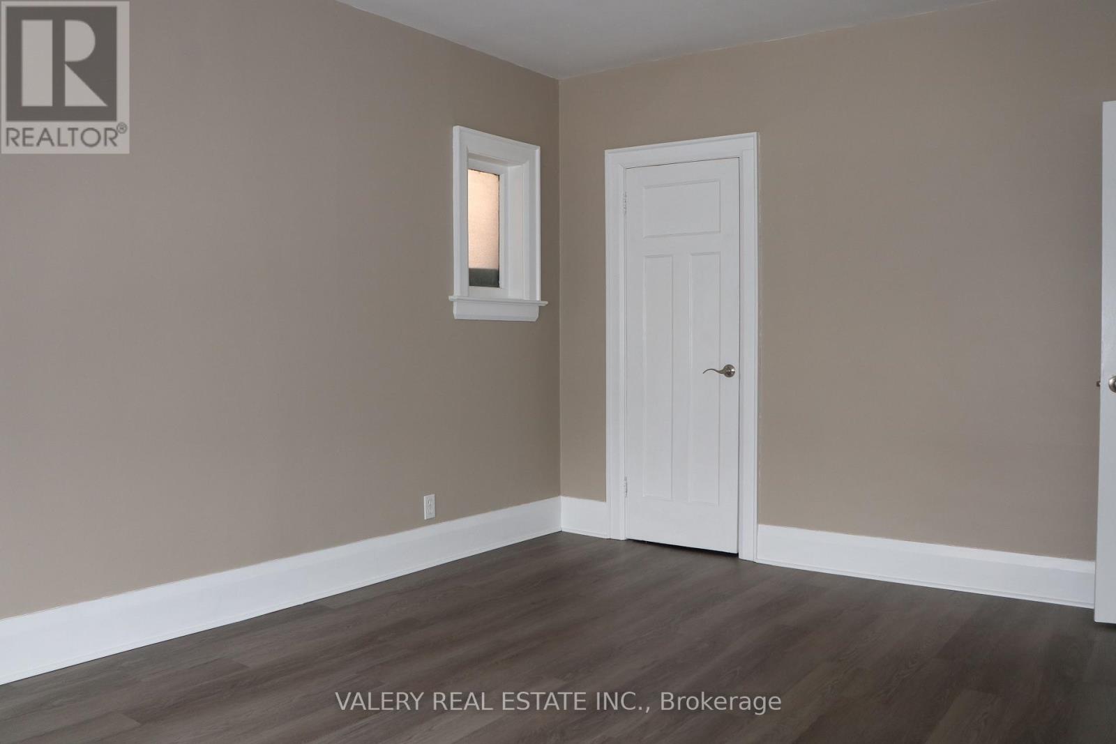 207 Oakwood Avenue, Toronto, Ontario  M6E 2V3 - Photo 23 - C13551822