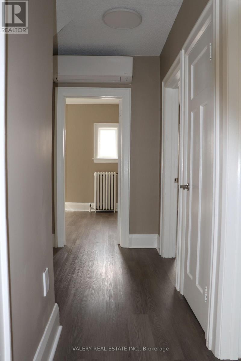 207 Oakwood Avenue, Toronto, Ontario  M6E 2V3 - Photo 28 - C13551822