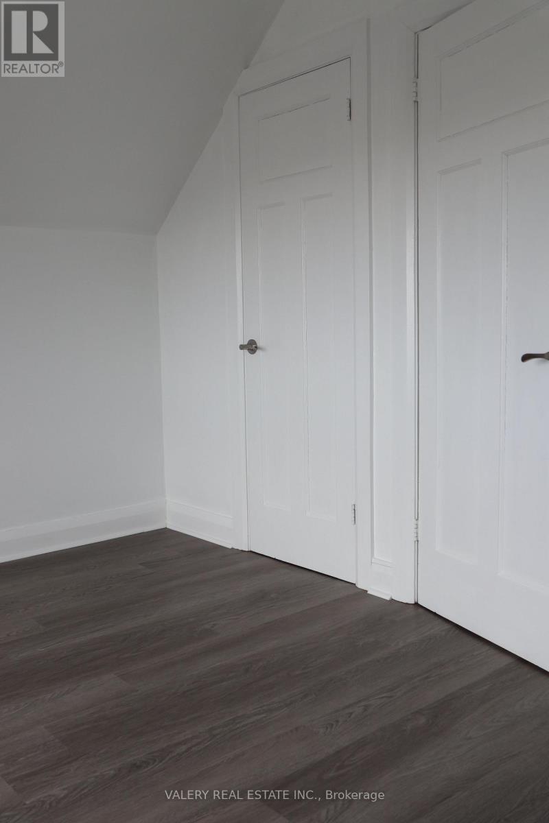 207 Oakwood Avenue, Toronto, Ontario  M6E 2V3 - Photo 31 - C13551822