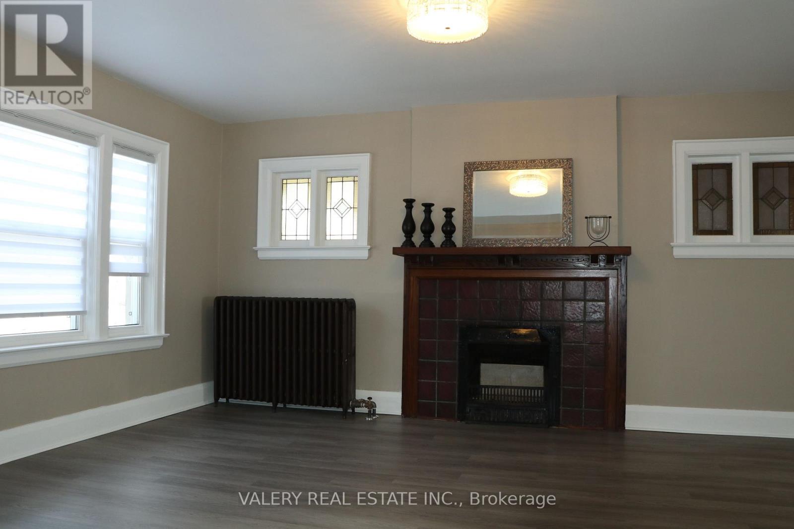 207 Oakwood Avenue, Toronto, Ontario  M6E 2V3 - Photo 6 - C13551822