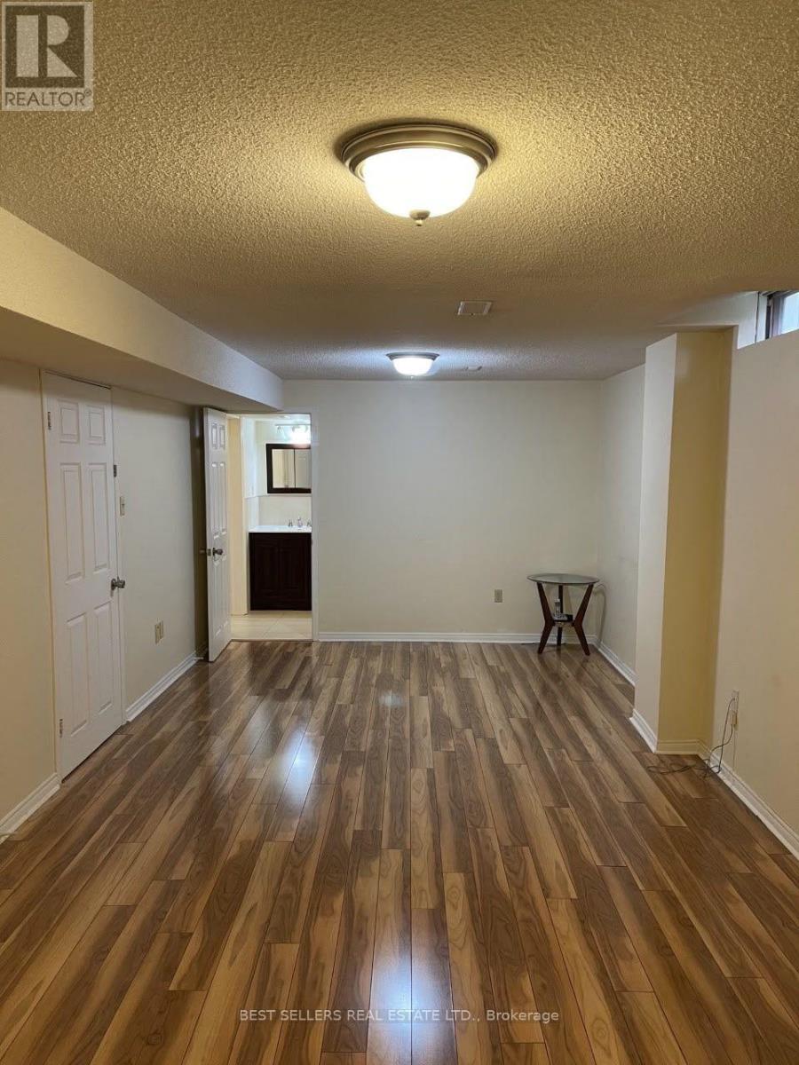 Lower - 2089 The Chase, Mississauga, Ontario L5M 3B8 - Photo 11 - W13551452