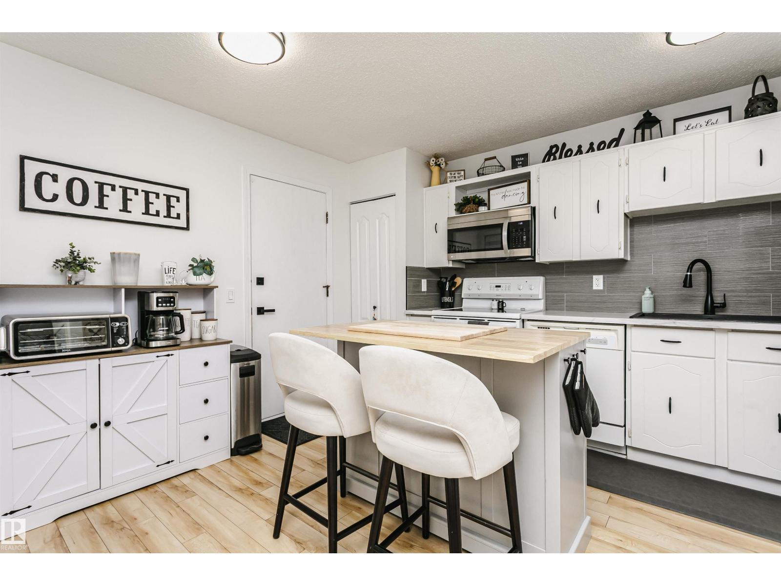 106 FOREST GV, St. Albert, Alberta