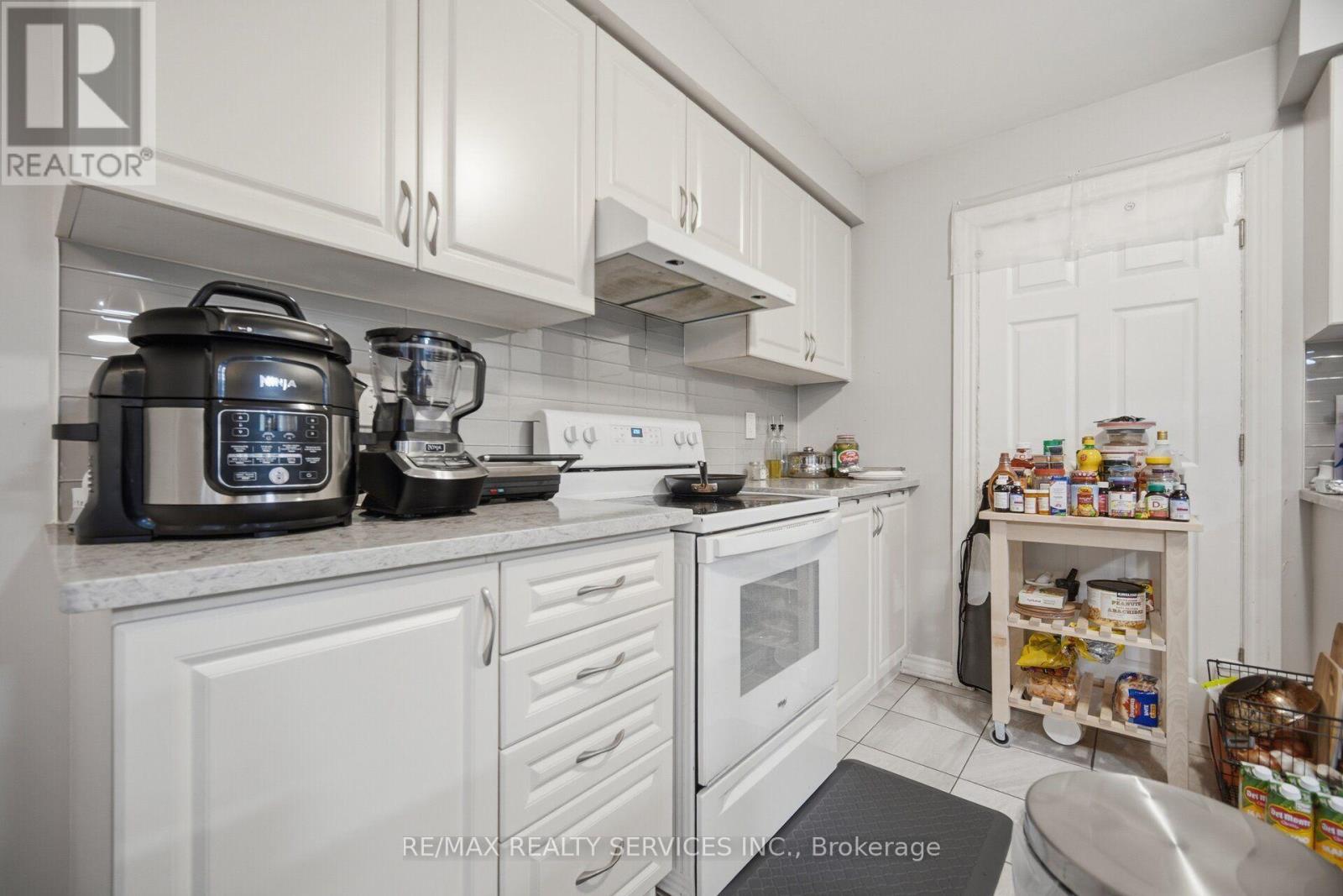 Upper - 75 Benhurst Crescent, Brampton, Ontario  L7A 5A5 - Photo 18 - W13551728