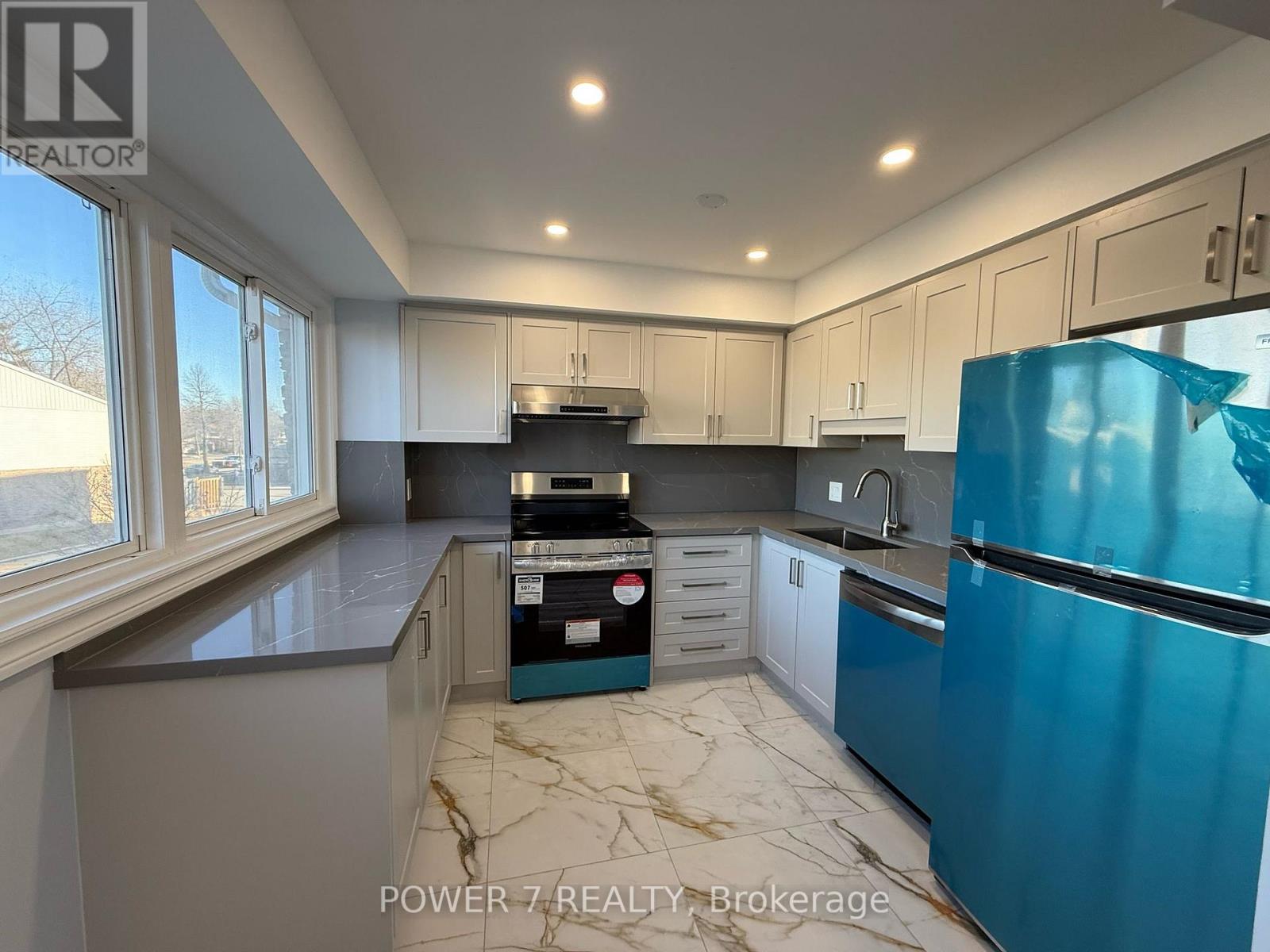 6 - 7430 Copenhagen Road, Mississauga, Ontario  L5N 2C4 - Photo 2 - W13551730