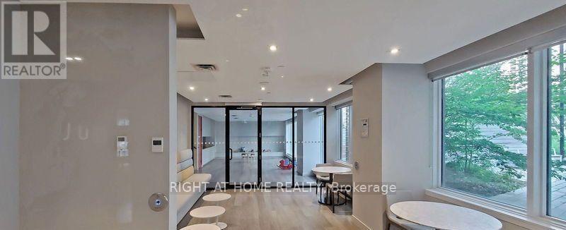 1507 - 4065 Confederation Parkway, Mississauga, Ontario  L5B 0L4 - Photo 5 - W13551742