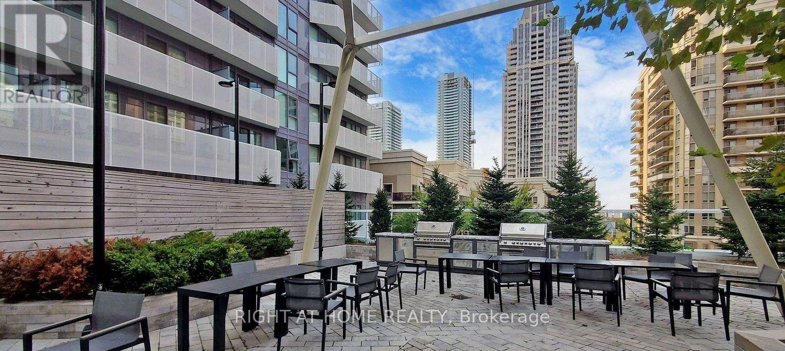 1507 - 4065 Confederation Parkway, Mississauga, Ontario  L5B 0L4 - Photo 7 - W13551742