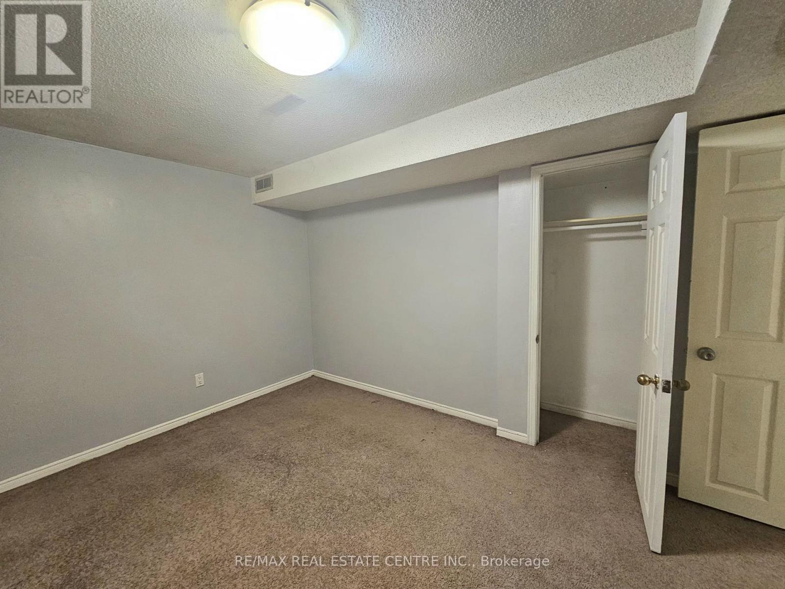 #2 - 1618 Mistburn Court, Mississauga (East Credit), Ontario  L5M 3X3 - Photo 10 - W13551798