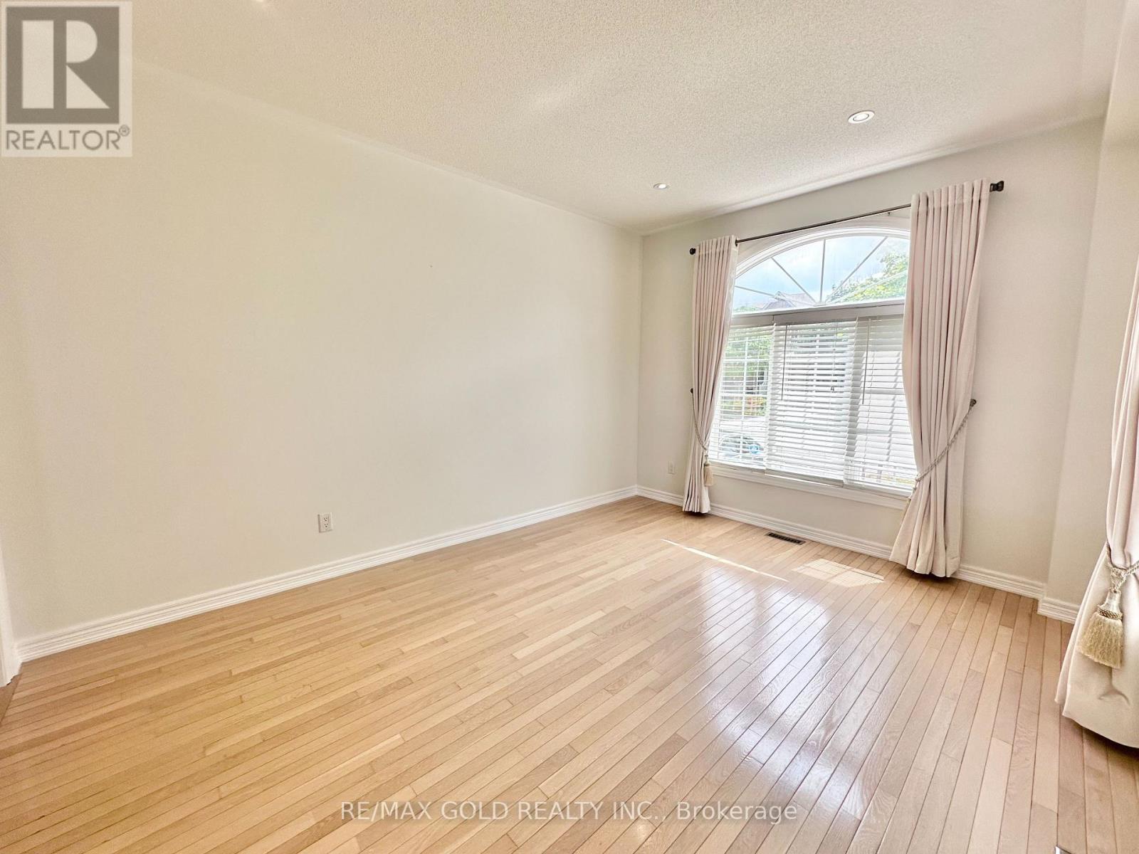 2293 Baronwood Drive, Oakville, Ontario  L6M 4Z6 - Photo 10 - W13551828