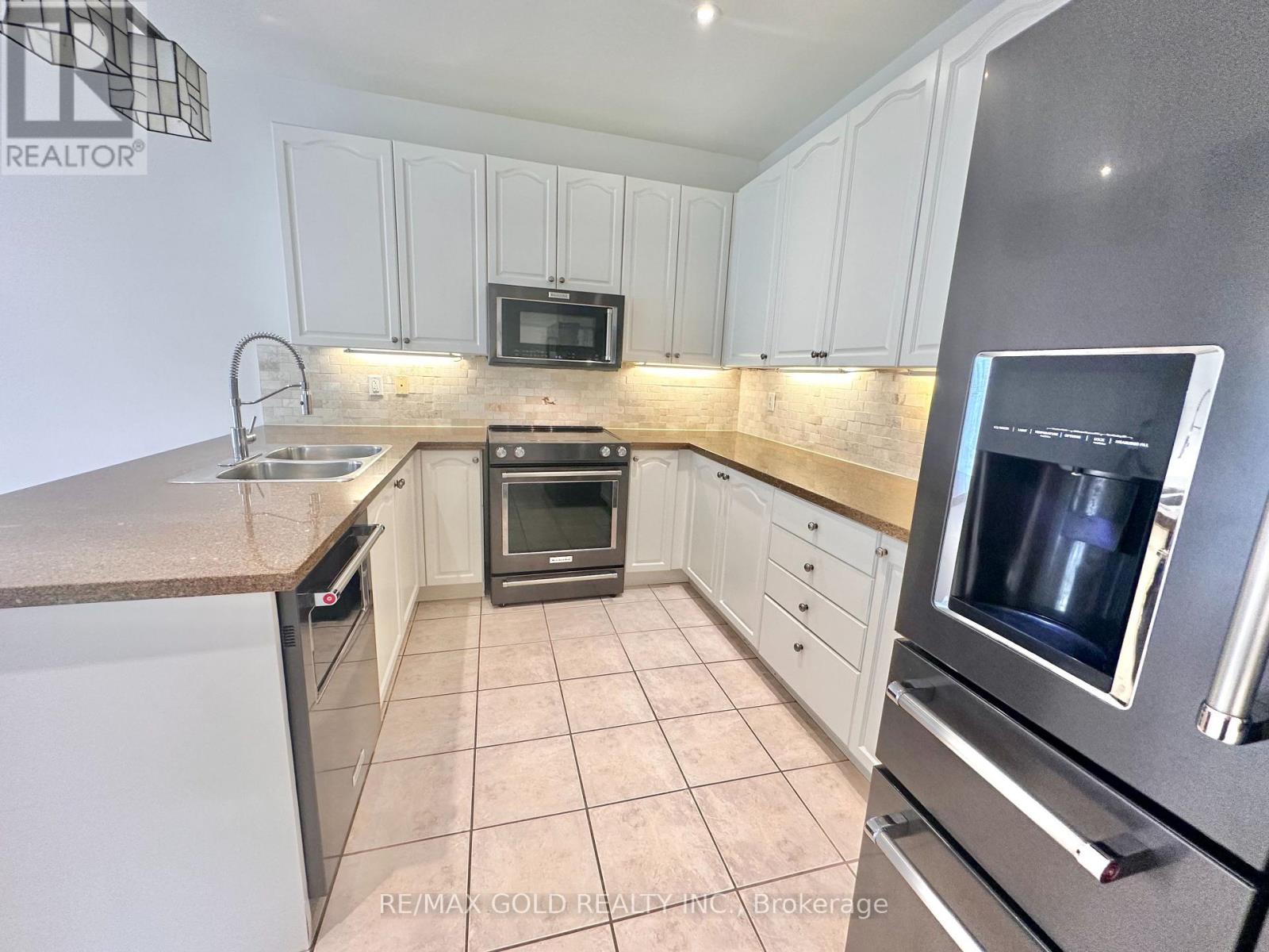 2293 Baronwood Drive, Oakville, Ontario  L6M 4Z6 - Photo 13 - W13551828