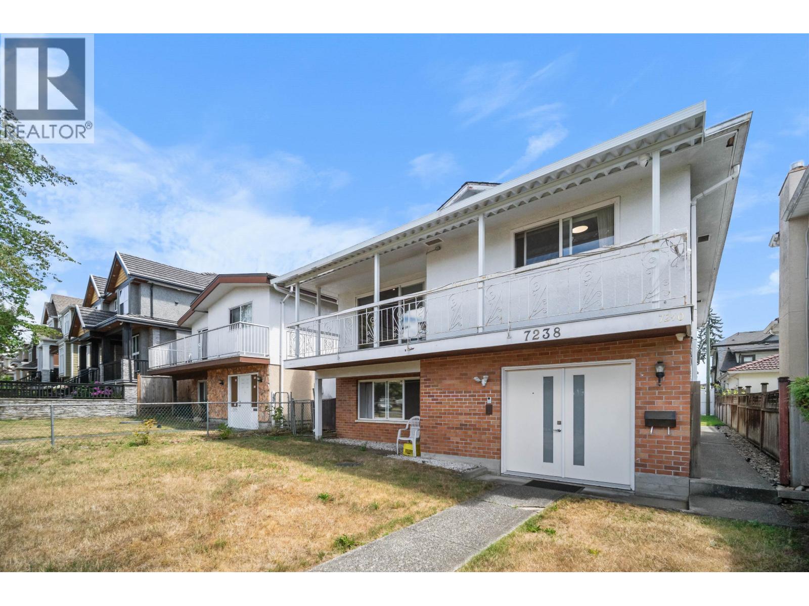 7238 Stirling Street, Vancouver, British Columbia V5P 4H5 - Photo 2 - R3145201