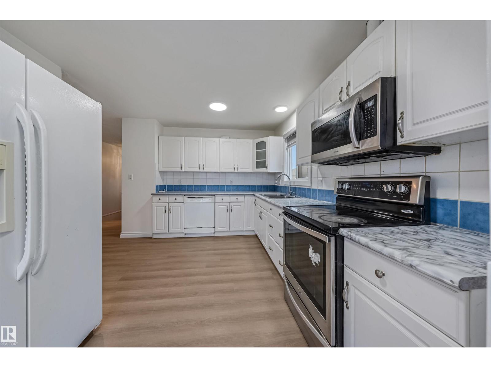 2831 36 St NW, Edmonton, Alberta  T6L 3Y6 - Photo 5 - E4498317