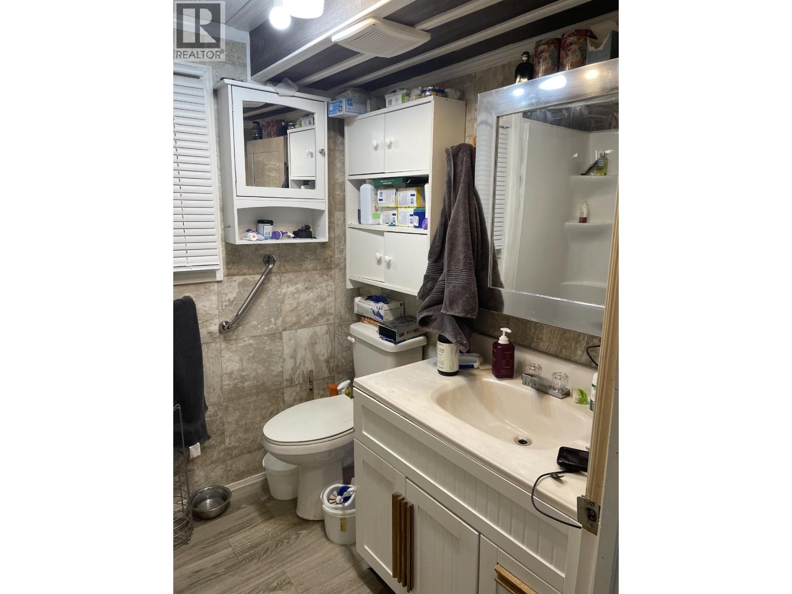 5627 49 Street, Fort Nelson, British Columbia  V0C 1R0 - Photo 18 - R3144981
