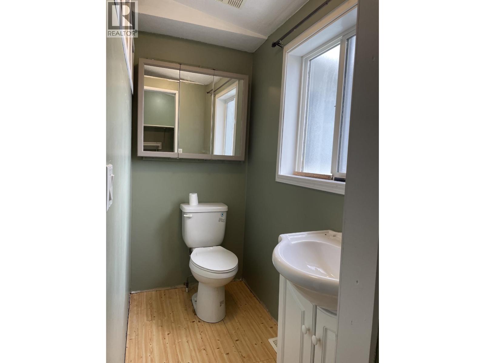 5627 49 Street, Fort Nelson, British Columbia  V0C 1R0 - Photo 19 - R3144981