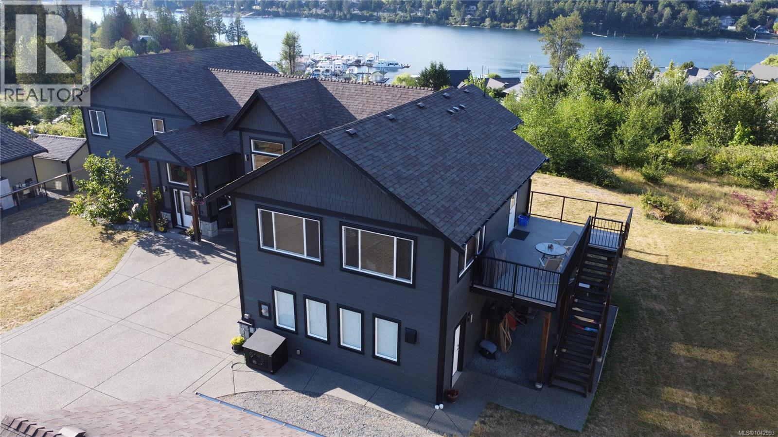 213 Tal Cres, Lake Cowichan, British Columbia  V0R 2G0 - Photo 4 - 1042993