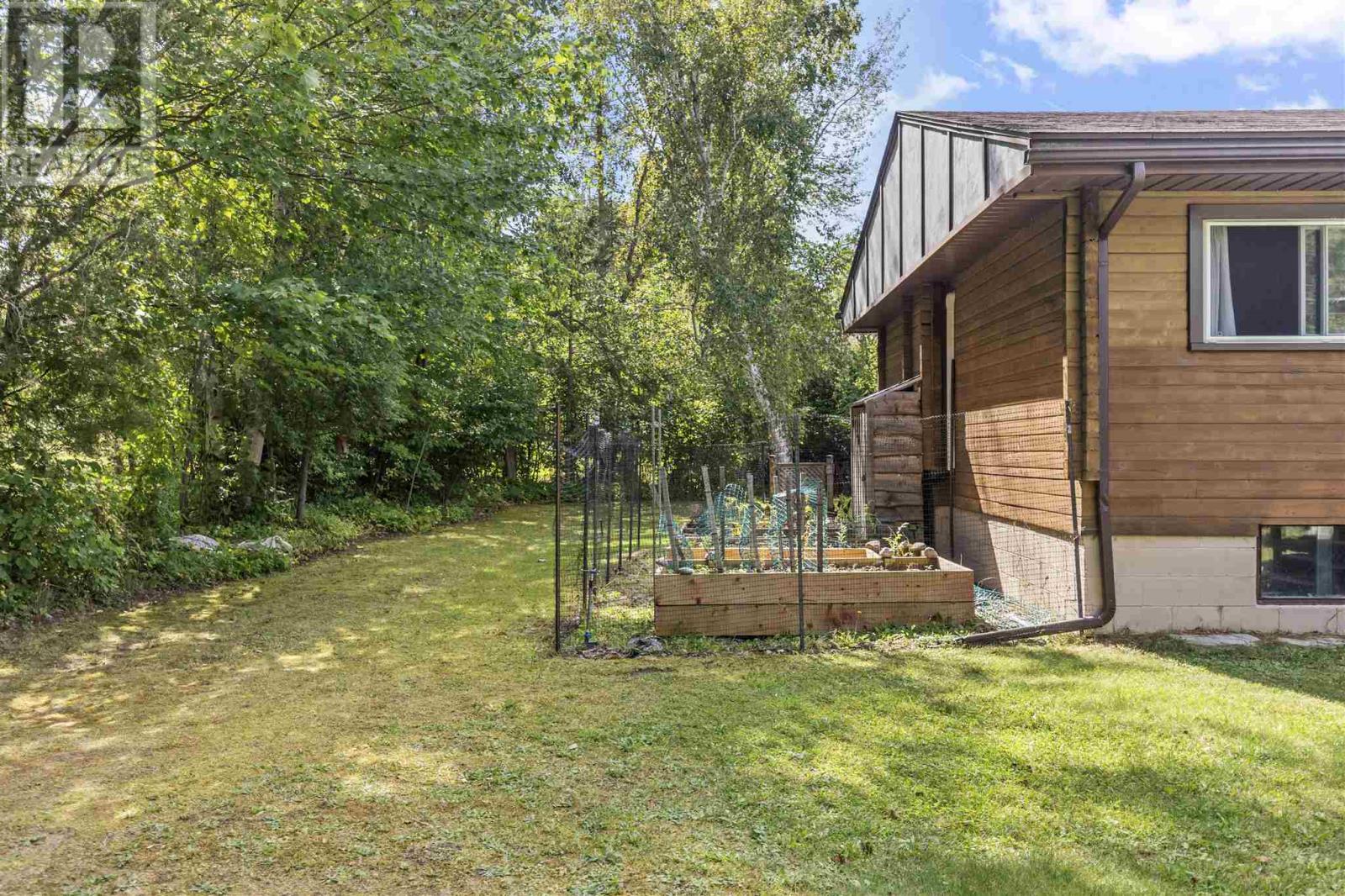 1282 Spring St, Richards Landing, Ontario  P0R 1J0 - Photo 38 - SM261810