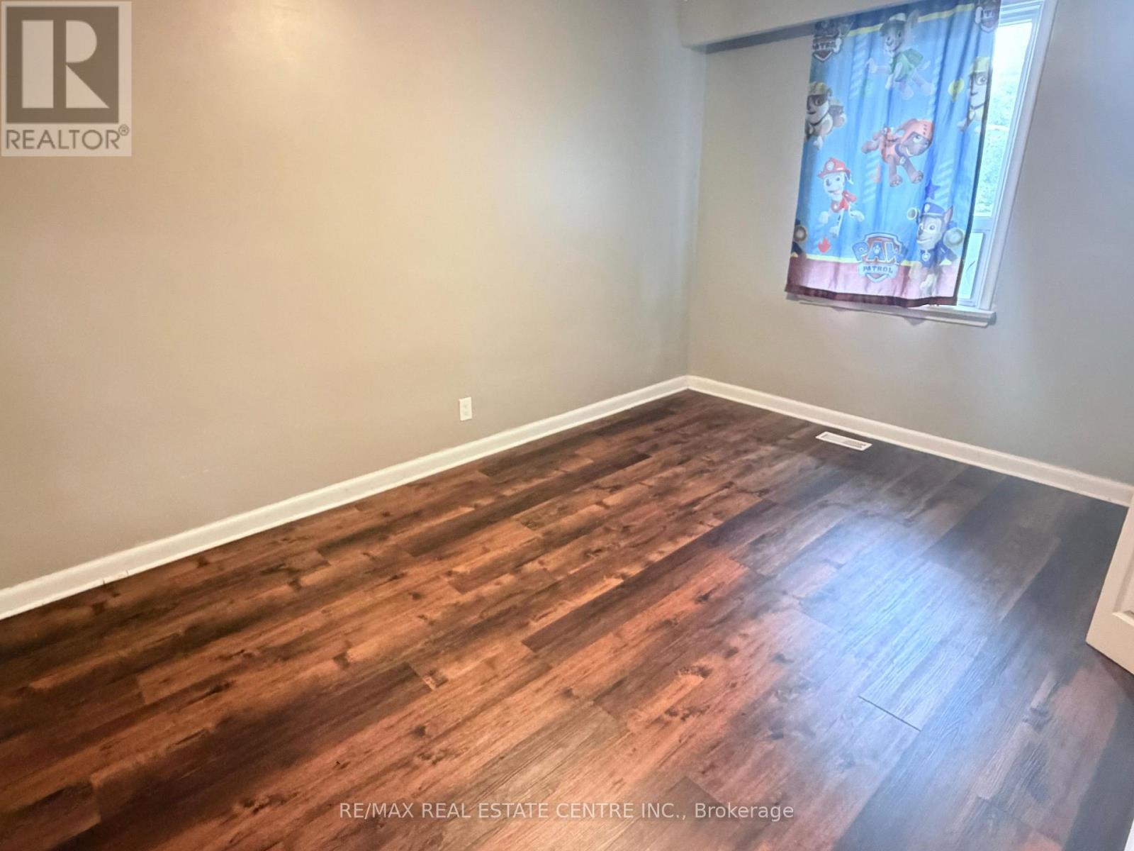 52 Sharbot Avenue, Toronto, Ontario  M1H 1Z1 - Photo 2 - E13551874
