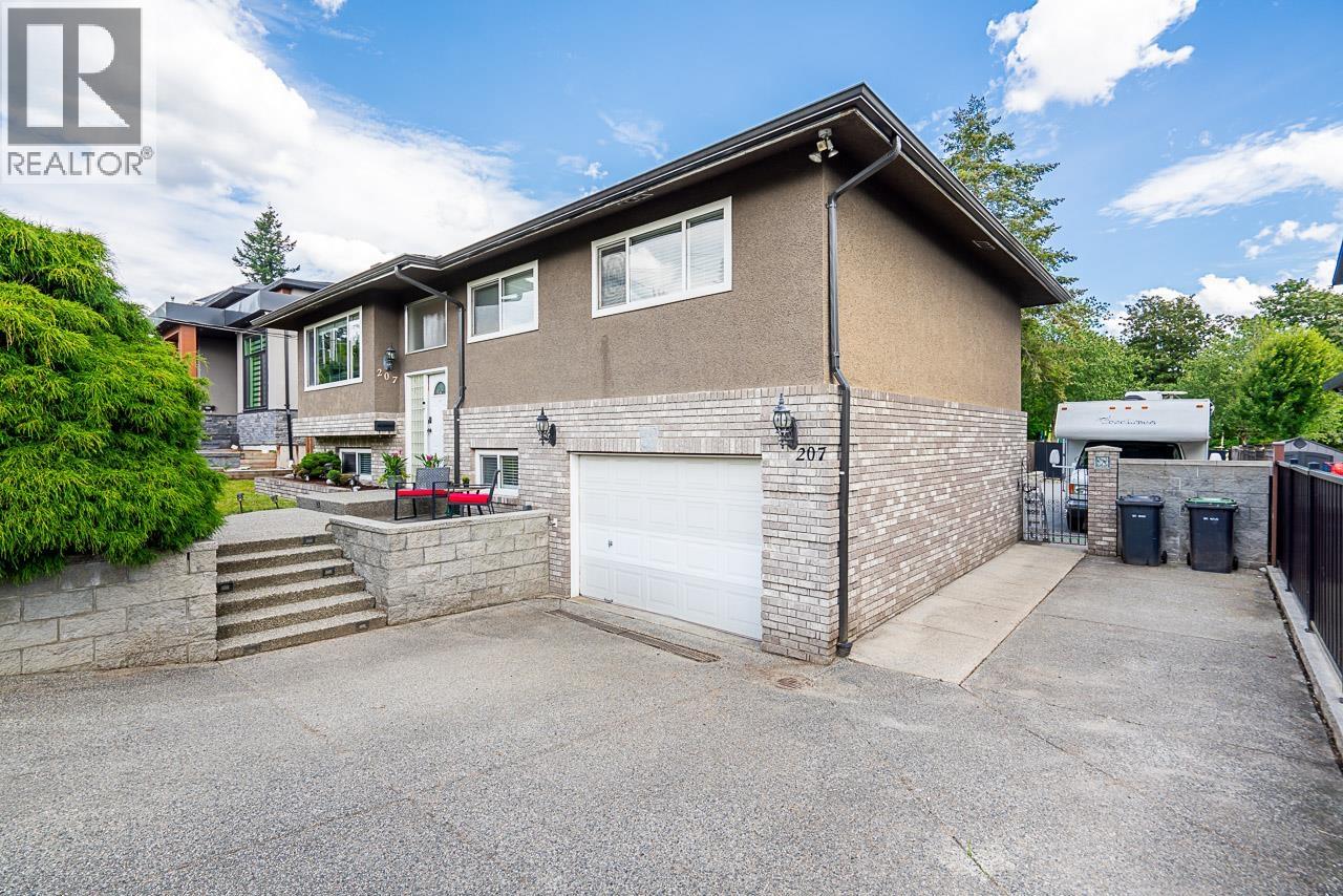 207 MUNDY STREET, Coquitlam