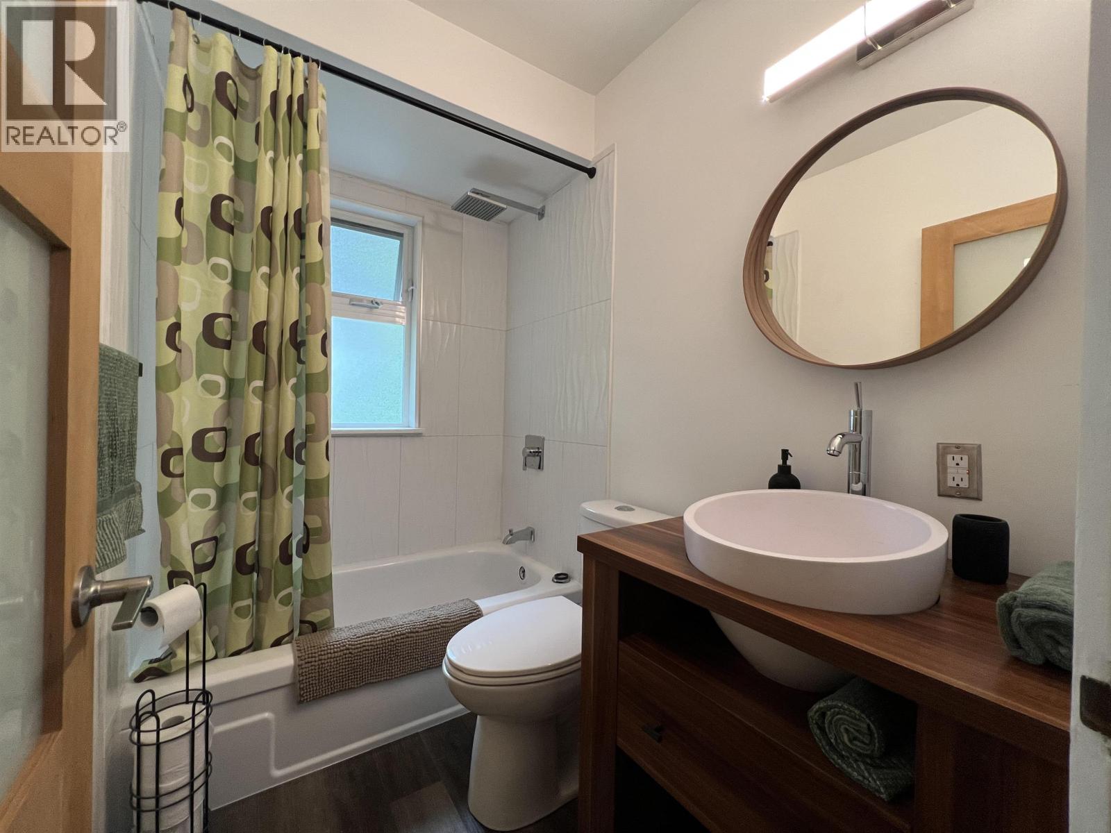 261 Montgomery Street, Coquitlam, British Columbia  V3K 5E9 - Photo 9 - R3145219