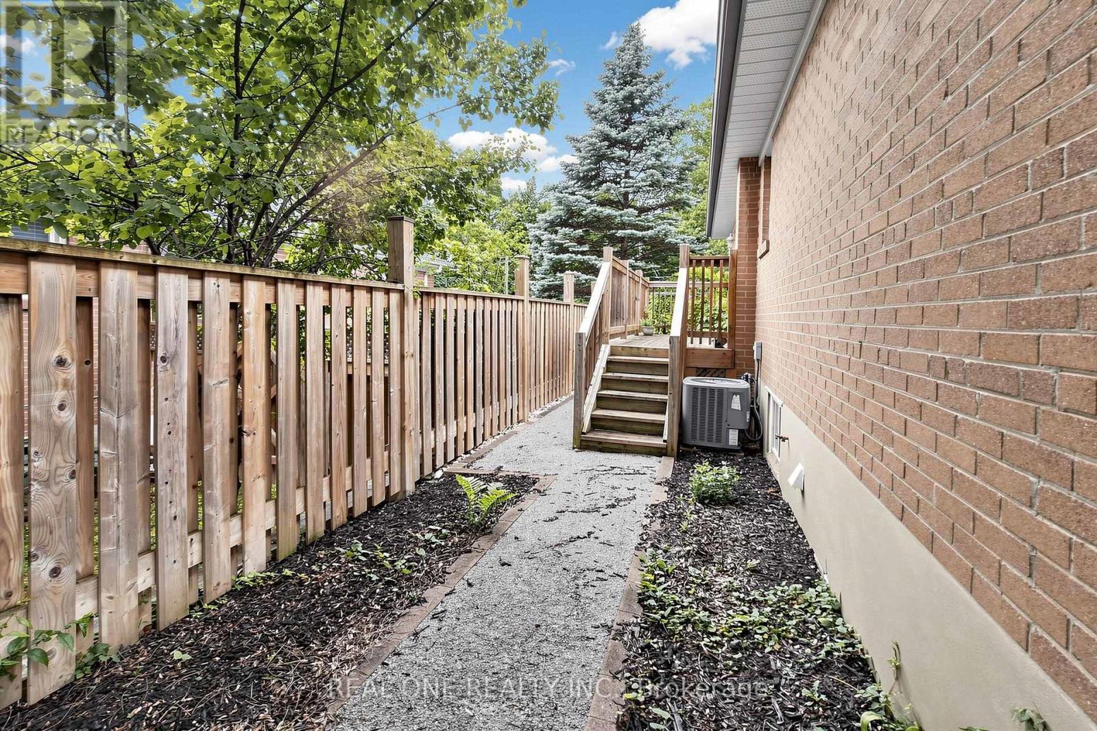 49 Bayview Parkway, Newmarket, Ontario L3Y 3W2 - Photo 33 - N13551838