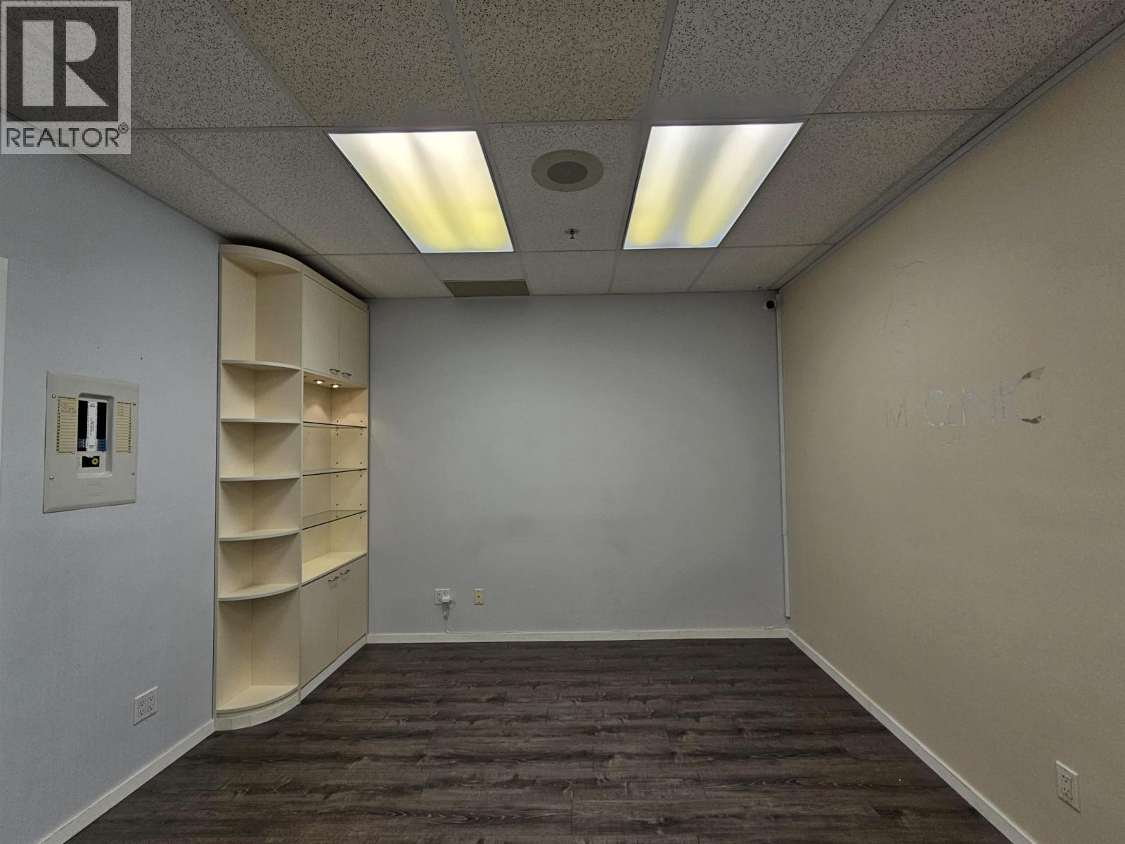 415 4538 Kingsway, Burnaby, British Columbia  V5H 4T9 - Photo 2 - C8080352