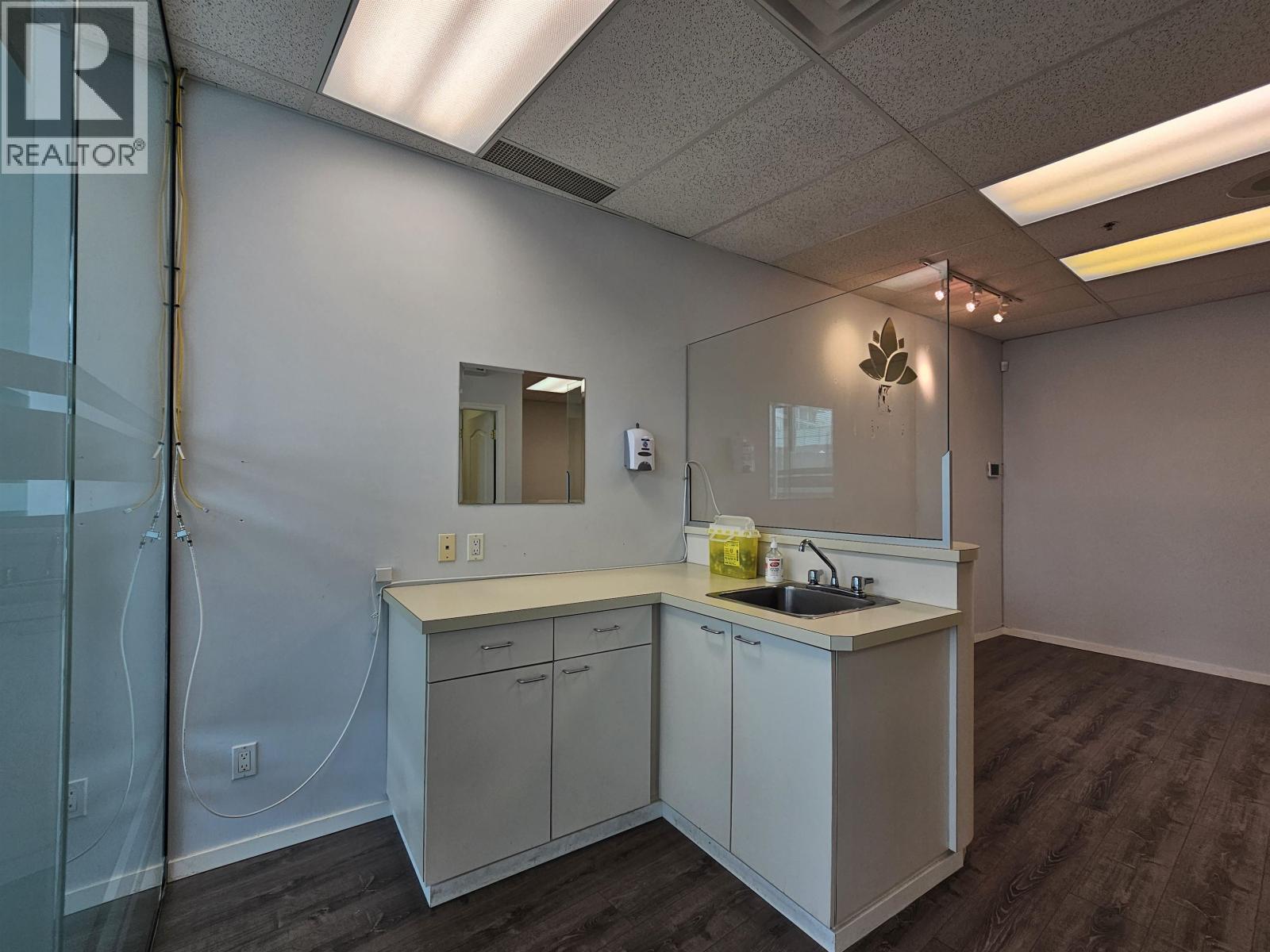415 4538 Kingsway, Burnaby, British Columbia  V5H 4T9 - Photo 4 - C8080352