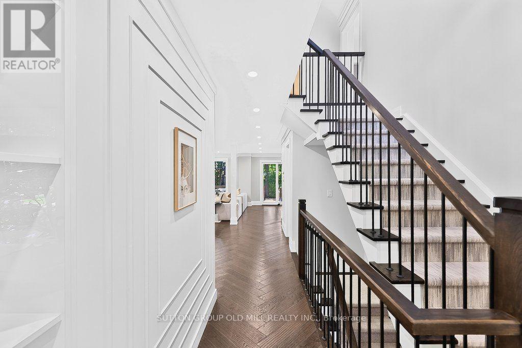 51 Princeton Road, Toronto, Ontario  M8X 2E3 - Photo 4 - W13551854