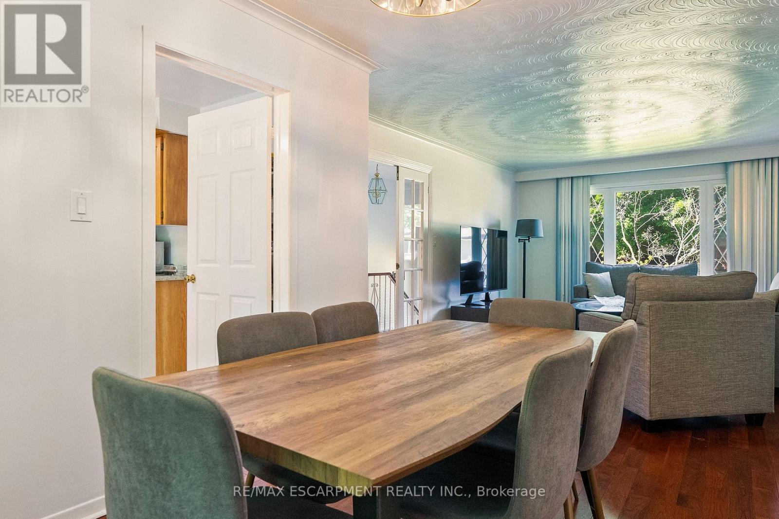 2506 Yarmouth Crescent, Oakville, Ontario  L6L 2M8 - Photo 10 - W13551864