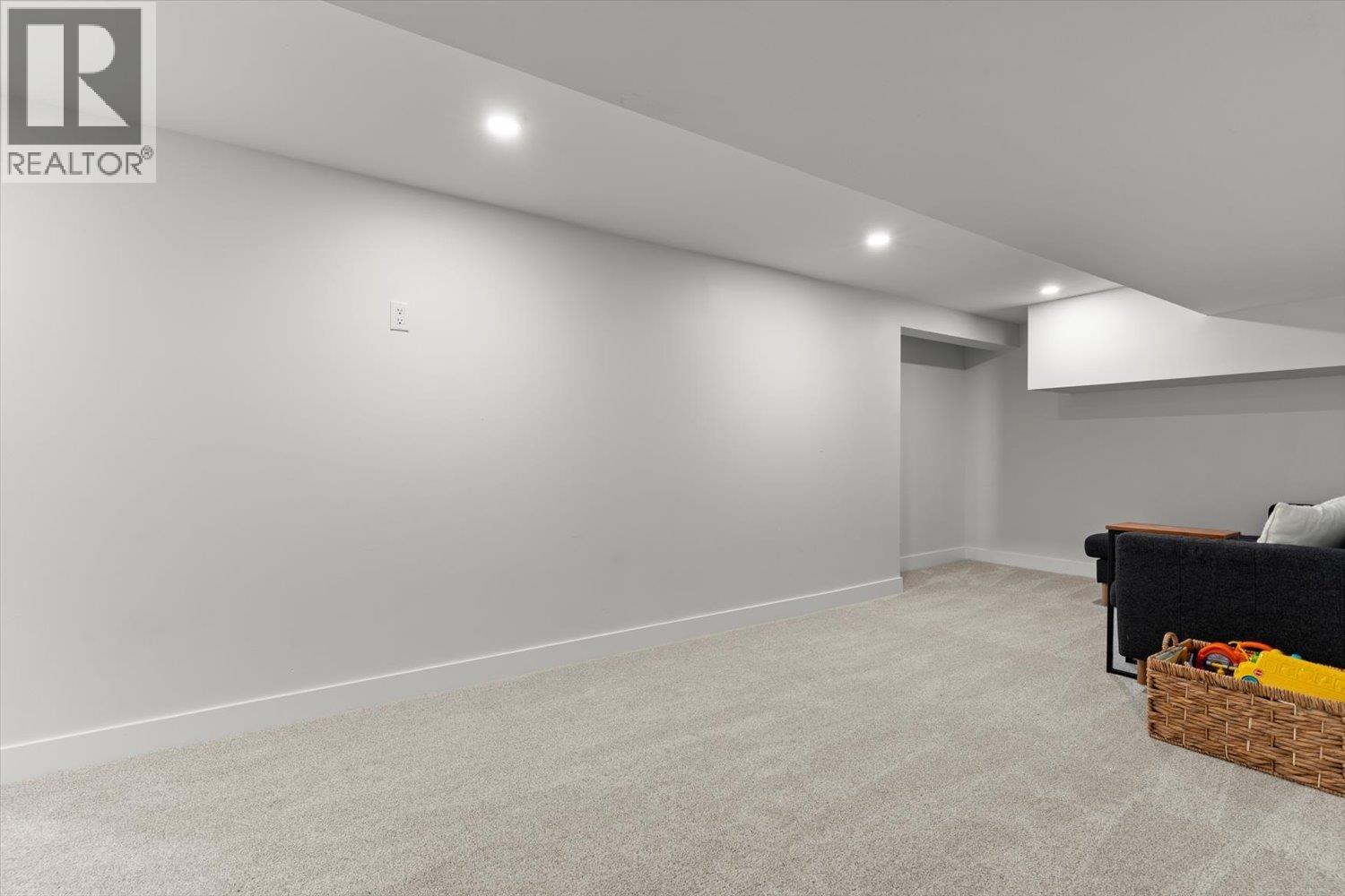 21730 River Road, Maple Ridge, British Columbia V2X 2B7 - Photo 29 - R3144979