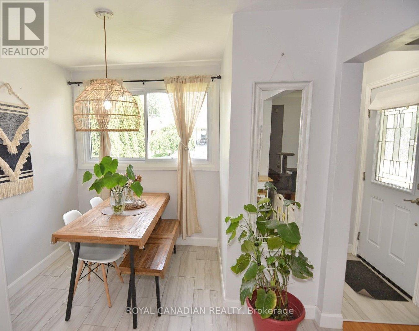 1635 Elsmere Avenue, Windsor, Ontario  N8X 4H5 - Photo 4 - X13551876
