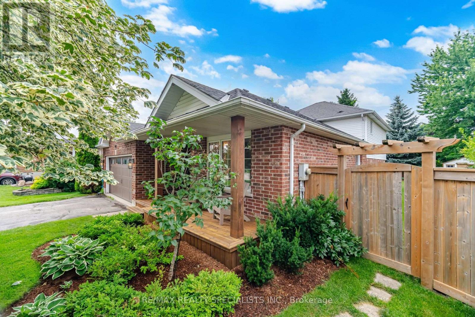 408 Flannery Drive, Centre Wellington, Ontario  N1M 3P4 - Photo 2 - X13551888