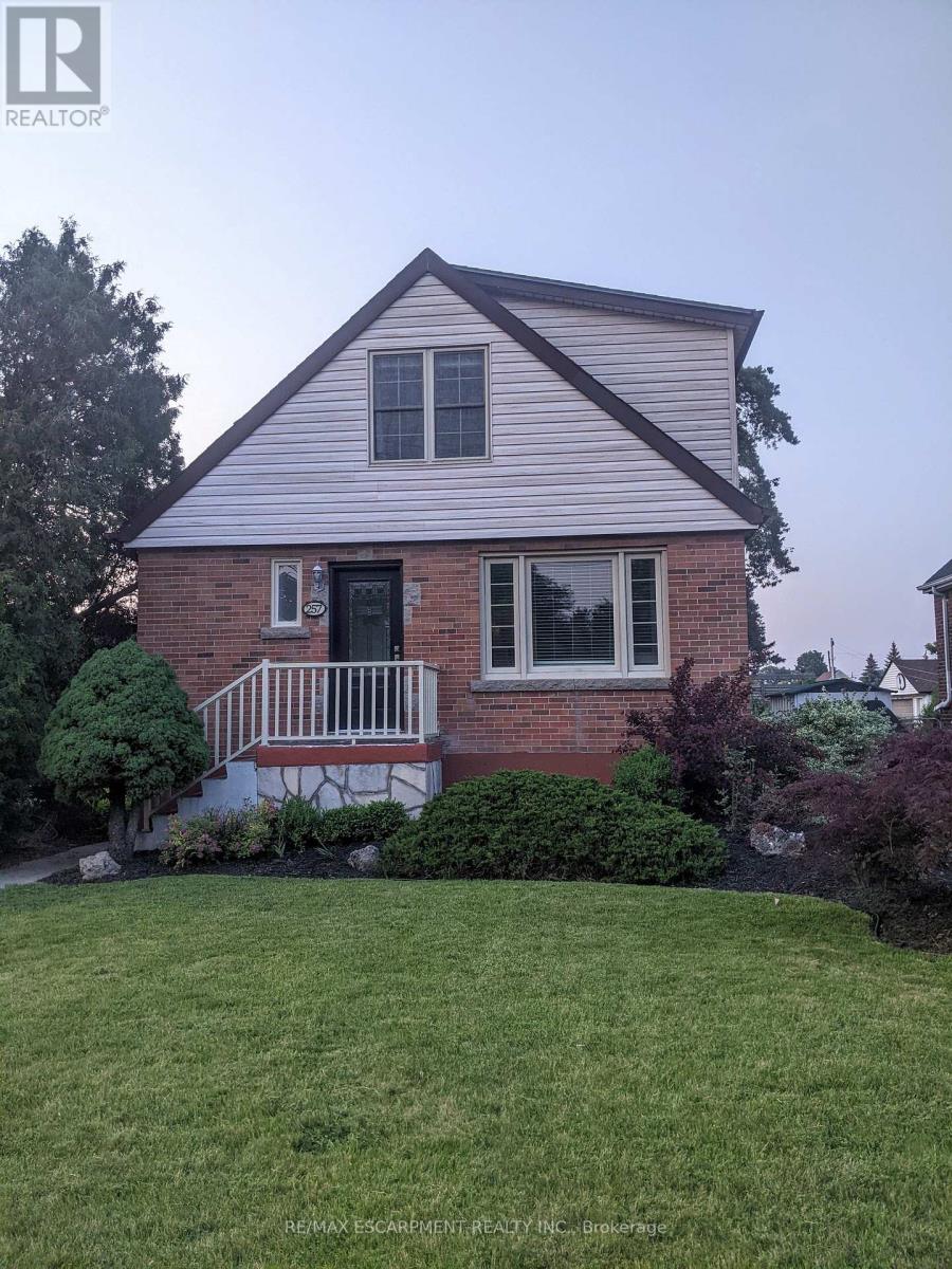 257 DUNDONALD AVENUE