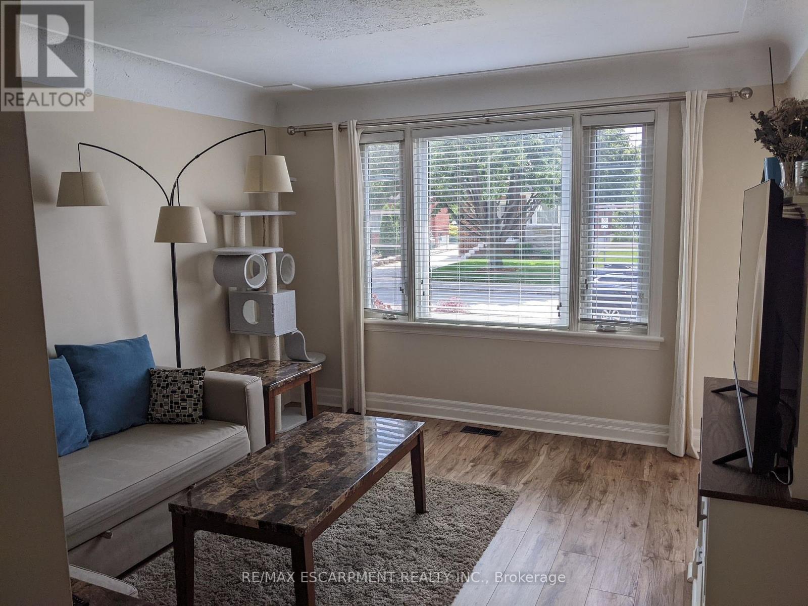 257 Dundonald Avenue, Hamilton, Ontario  L8K 5A9 - Photo 2 - X13551890