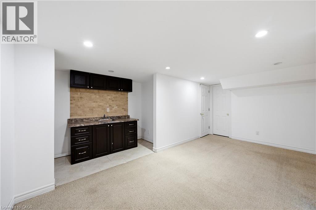 441 Stonehenge Drive Unit# 32, Ancaster, Ontario  L9K 0A2 - Photo 40 - 40847200
