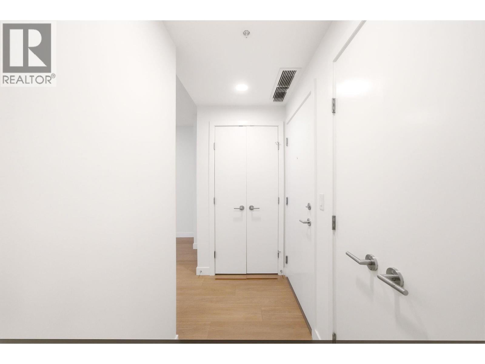 407 7769 Park Crescent, Burnaby, British Columbia  V3N 0J7 - Photo 11 - R3143365