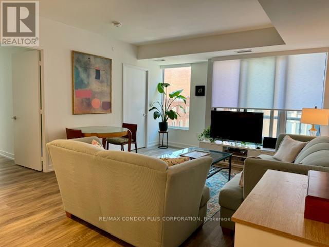403 - 158 FRONT STREET E
