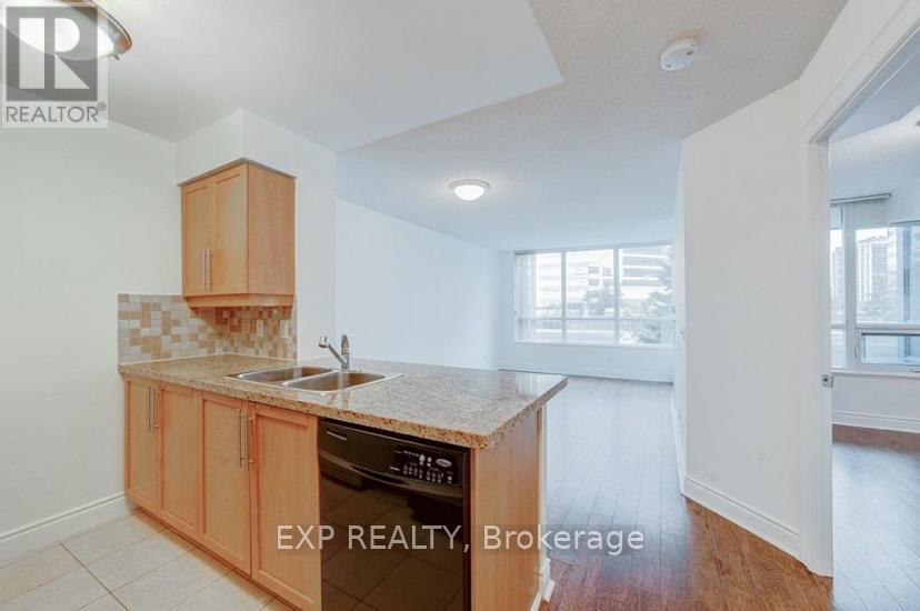 422 - 25 GREENVIEW AVENUE