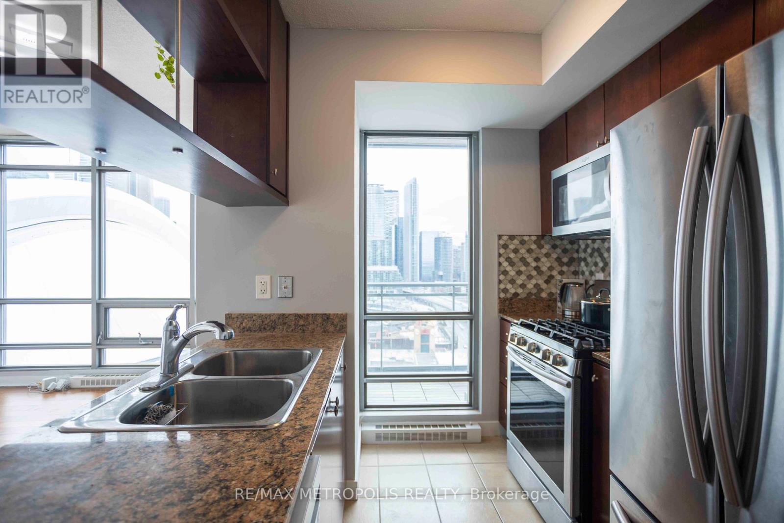 2510 - 5 Mariner Terrace, Toronto, Ontario  M5V 3V6 - Photo 23 - C13551964