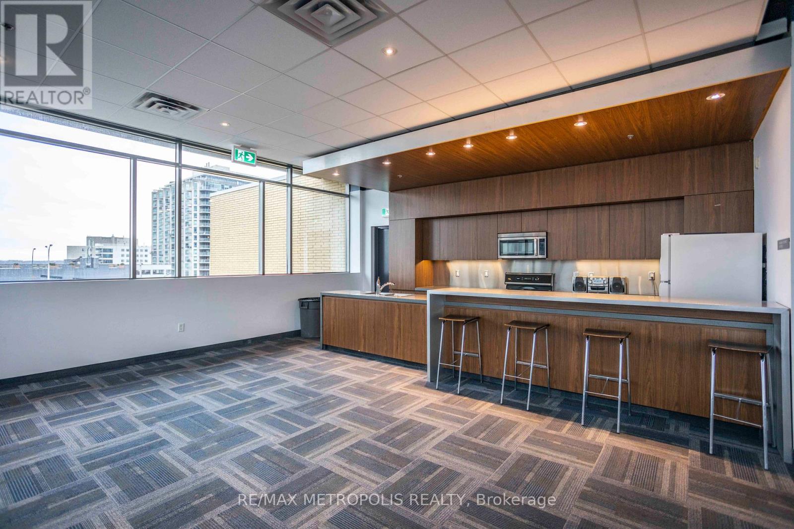 2510 - 5 Mariner Terrace, Toronto, Ontario  M5V 3V6 - Photo 37 - C13551964