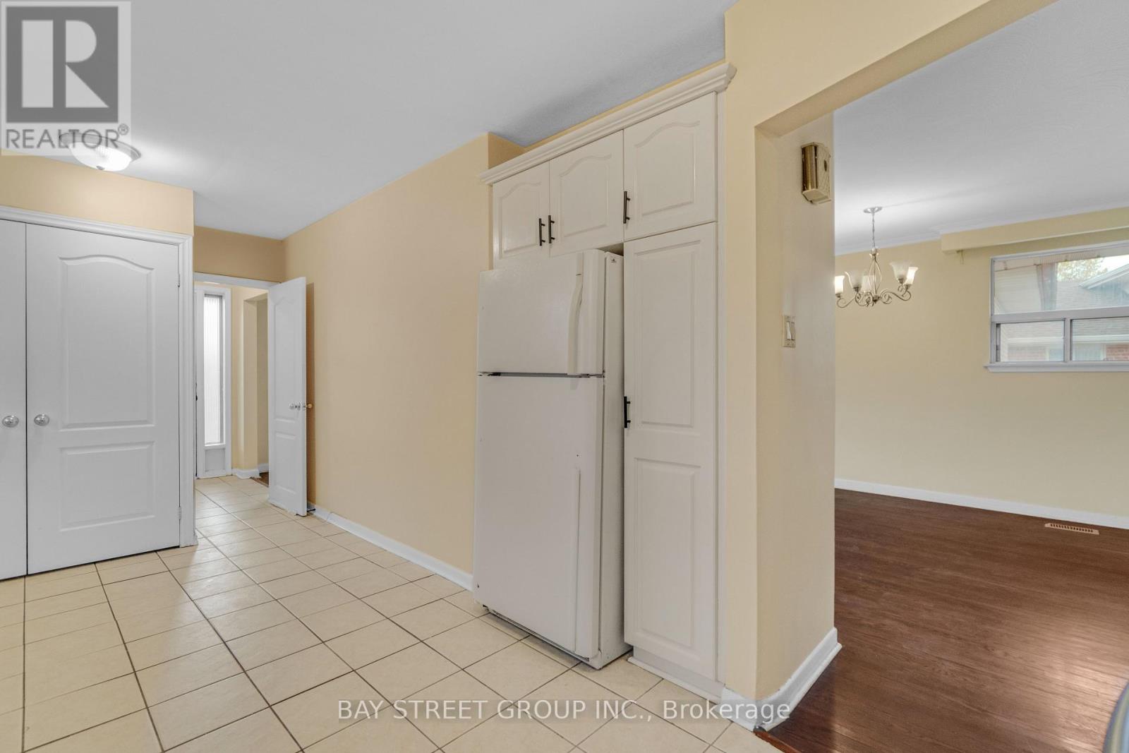 Upper - 40 Bellbury Crescent, Toronto (Don Valley Village), Ontario  M2J 2J8 - Photo 11 - C13551974