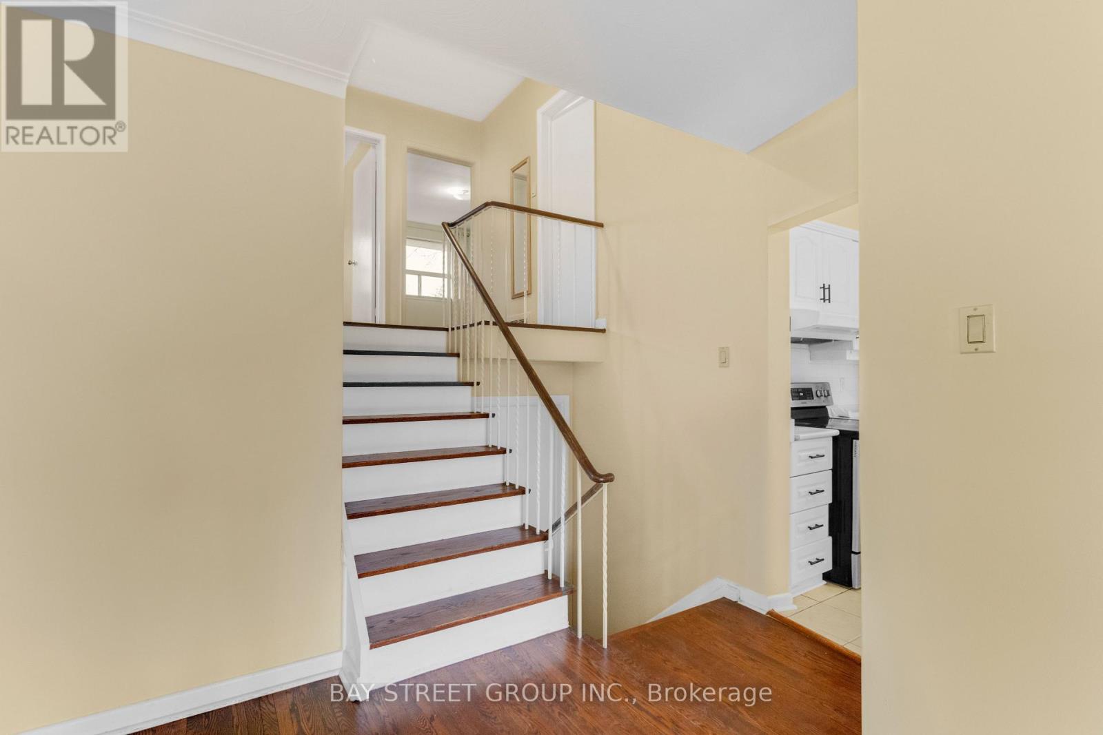 Upper - 40 Bellbury Crescent, Toronto (Don Valley Village), Ontario  M2J 2J8 - Photo 14 - C13551974
